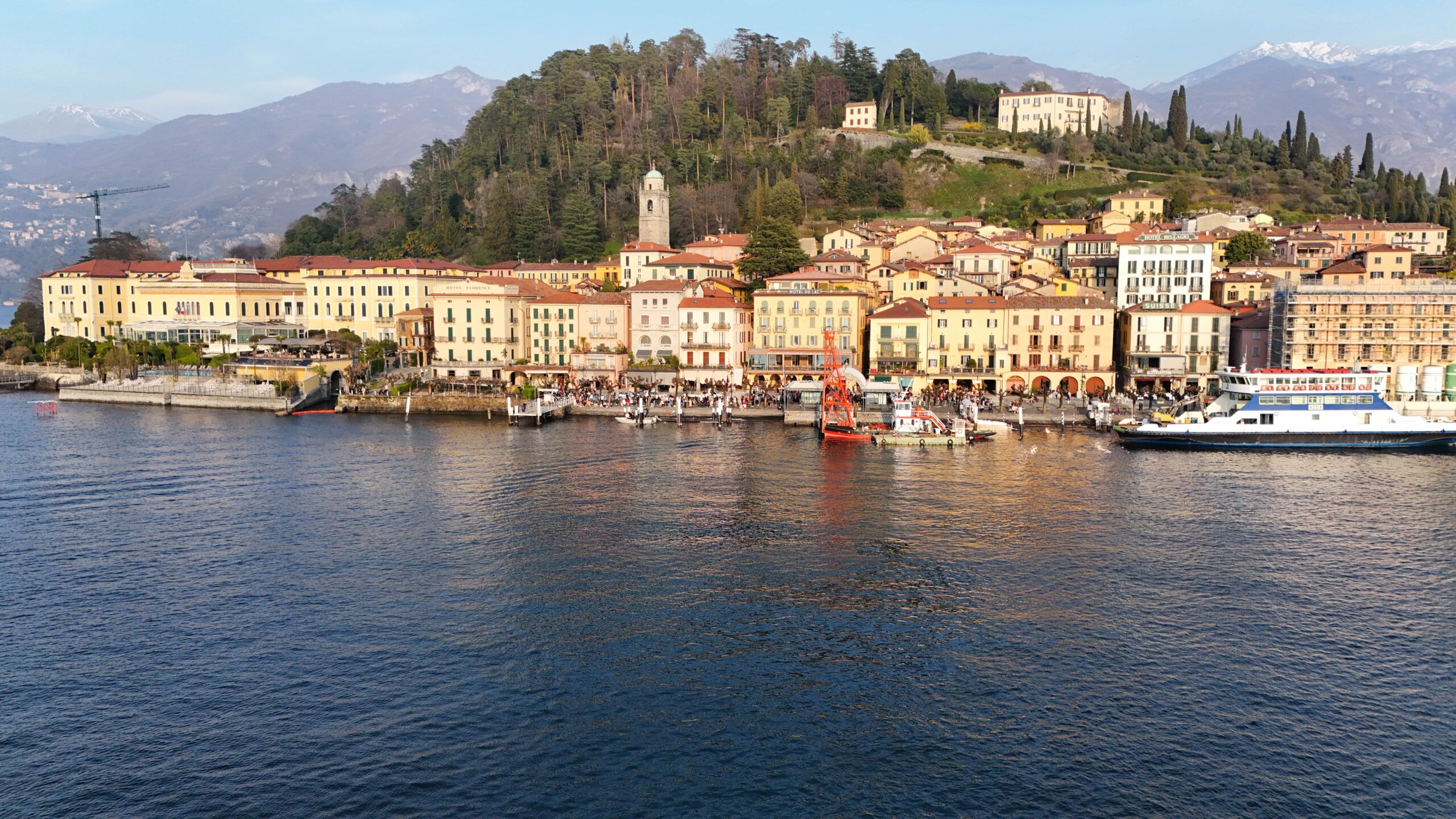 Starry cruises from Bellagio