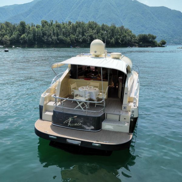 Luzury boat tour lake como tailor made (1)