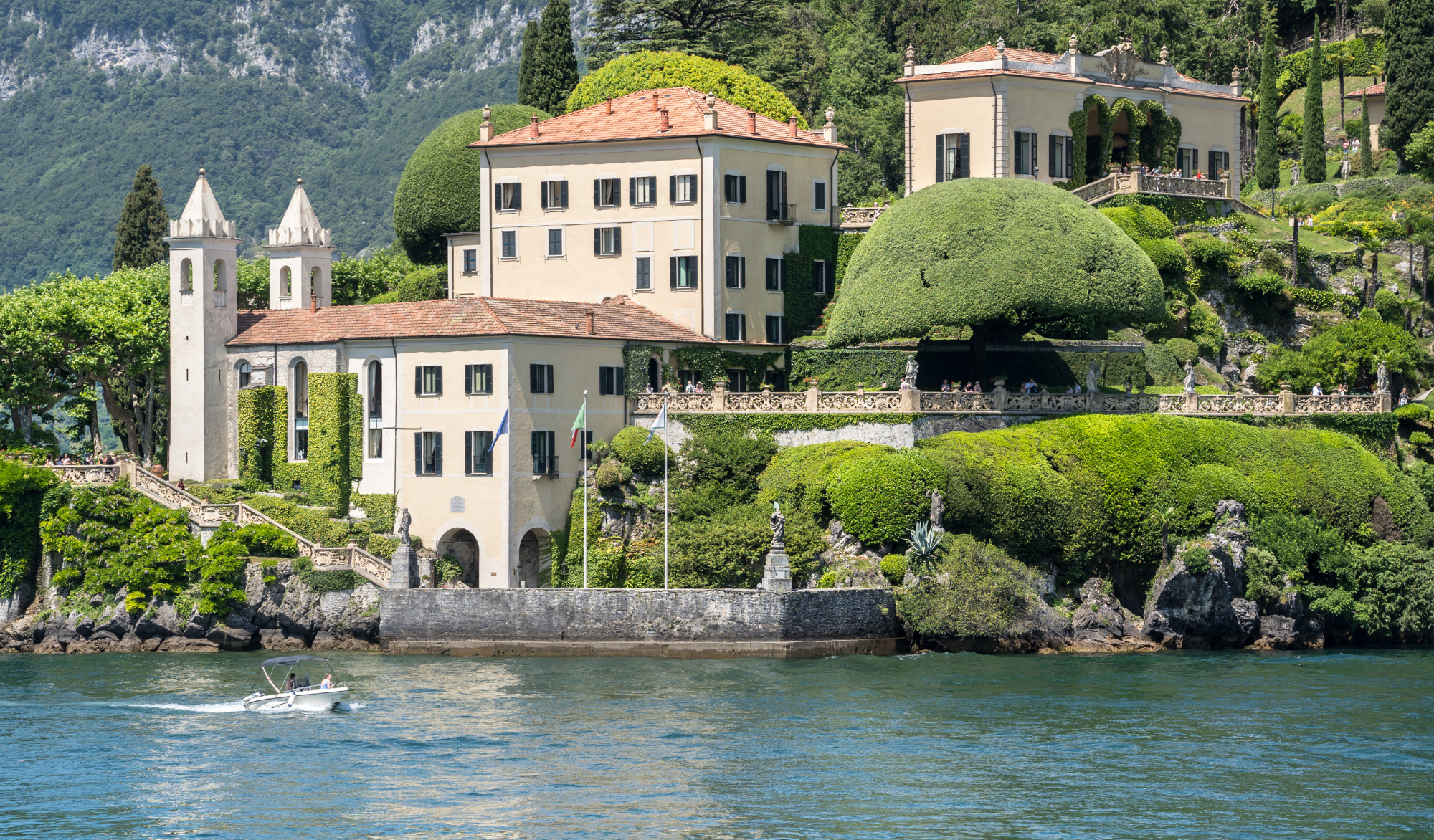 Como Lake sightseeing cruise